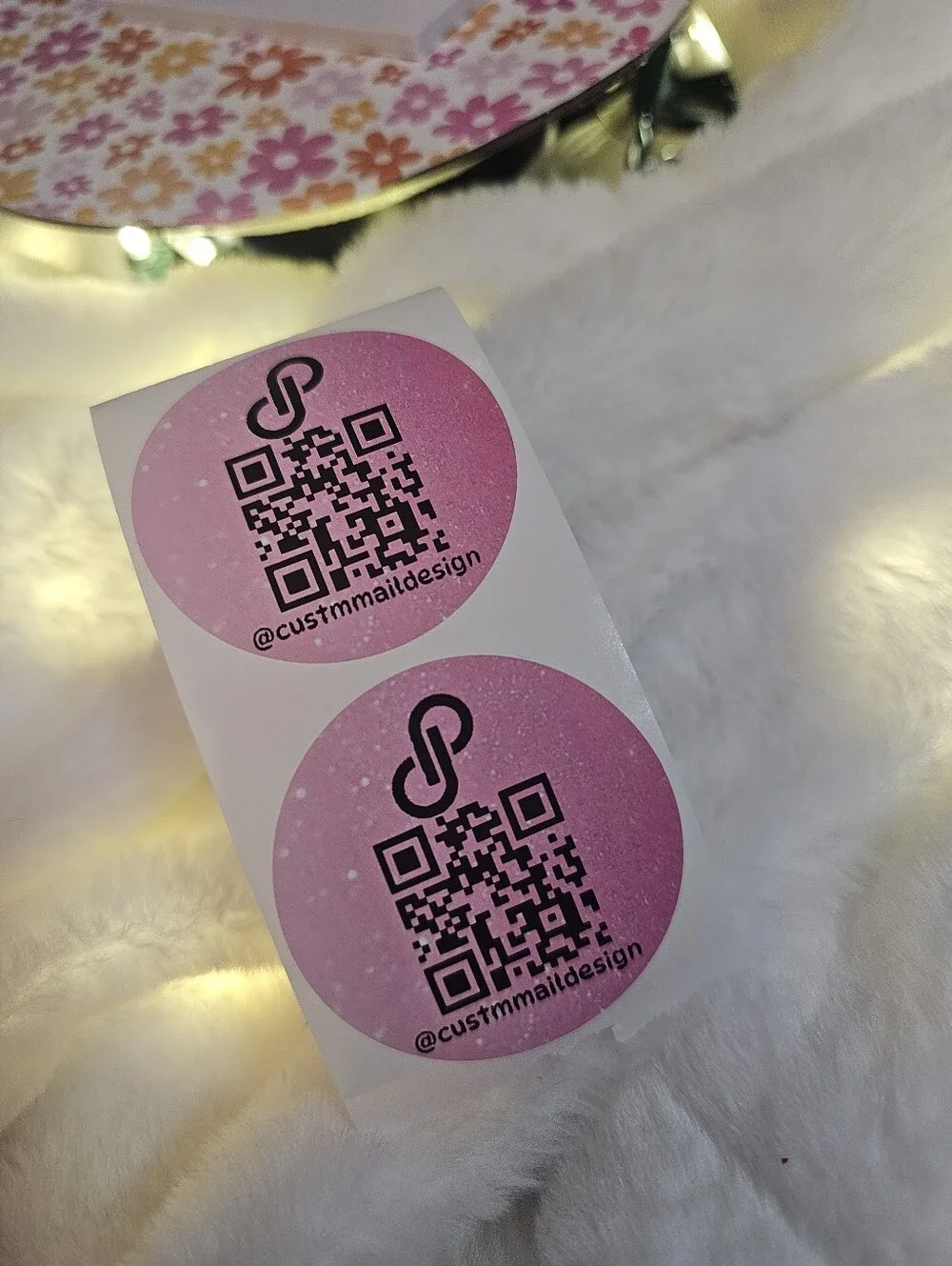 30 Count Stickers Qr Pink